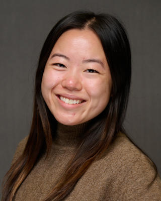 Vivian Wang headshot.